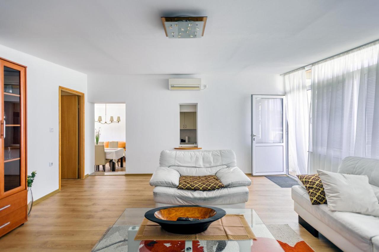 Comfort Holiday Apartment Zadar - With Parking And Balcony Exterior photo