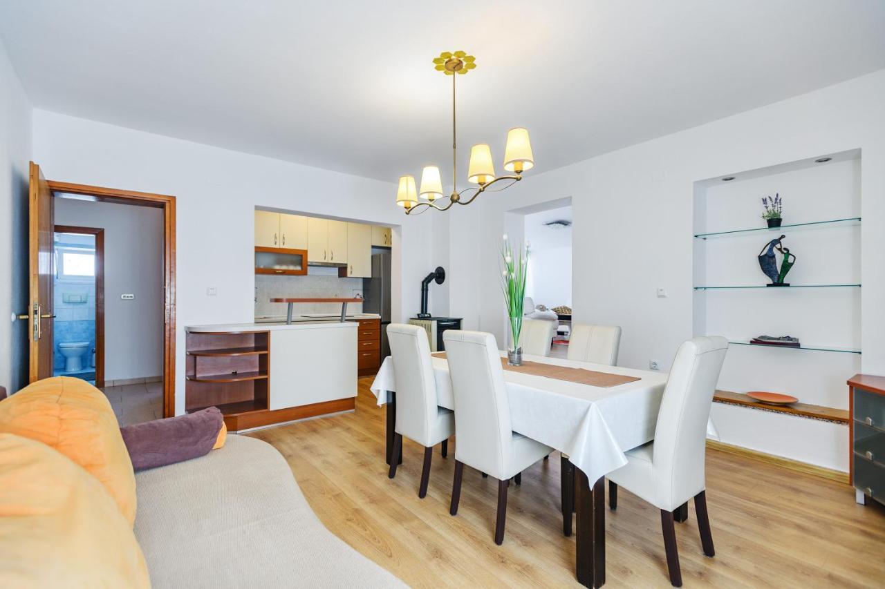 Comfort Holiday Apartment Zadar - With Parking And Balcony Exterior photo