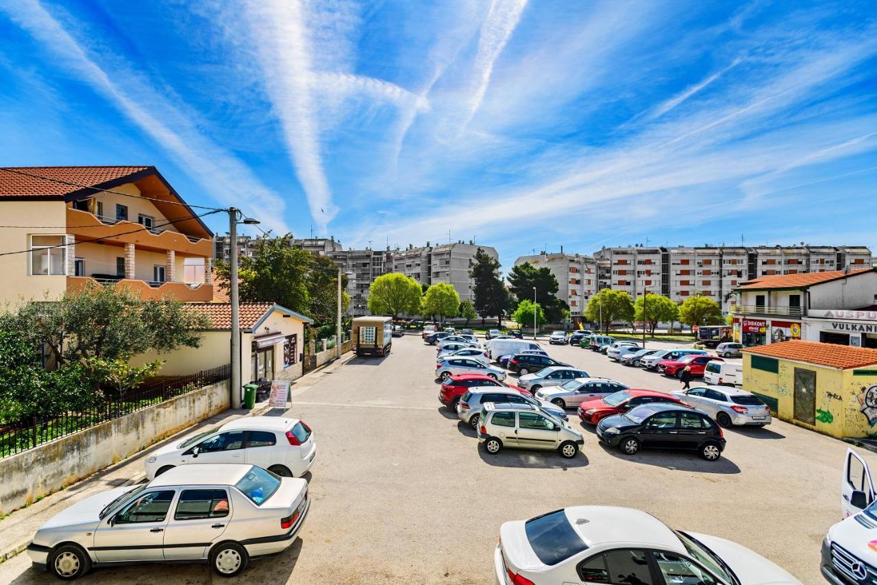 Comfort Holiday Apartment Zadar - With Parking And Balcony Exterior photo